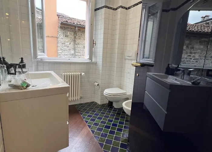 Palazzo Alm 3* Como