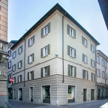 Palazzo Alm Guest house *