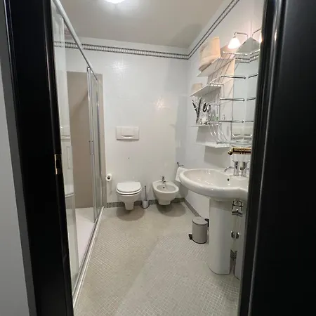 Palazzo Alm بيت ضيافة كومو