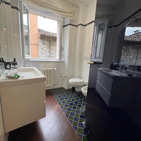 بيت ضيافة Palazzo Alm