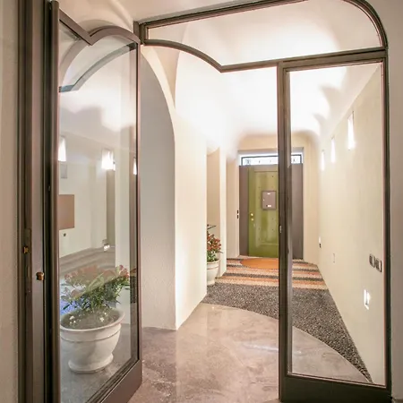 Palazzo Alm بيت ضيافة 3*